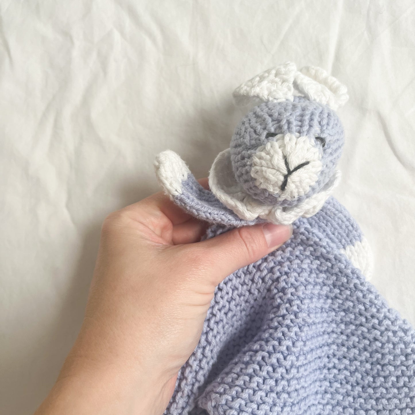 Knitted snuggly