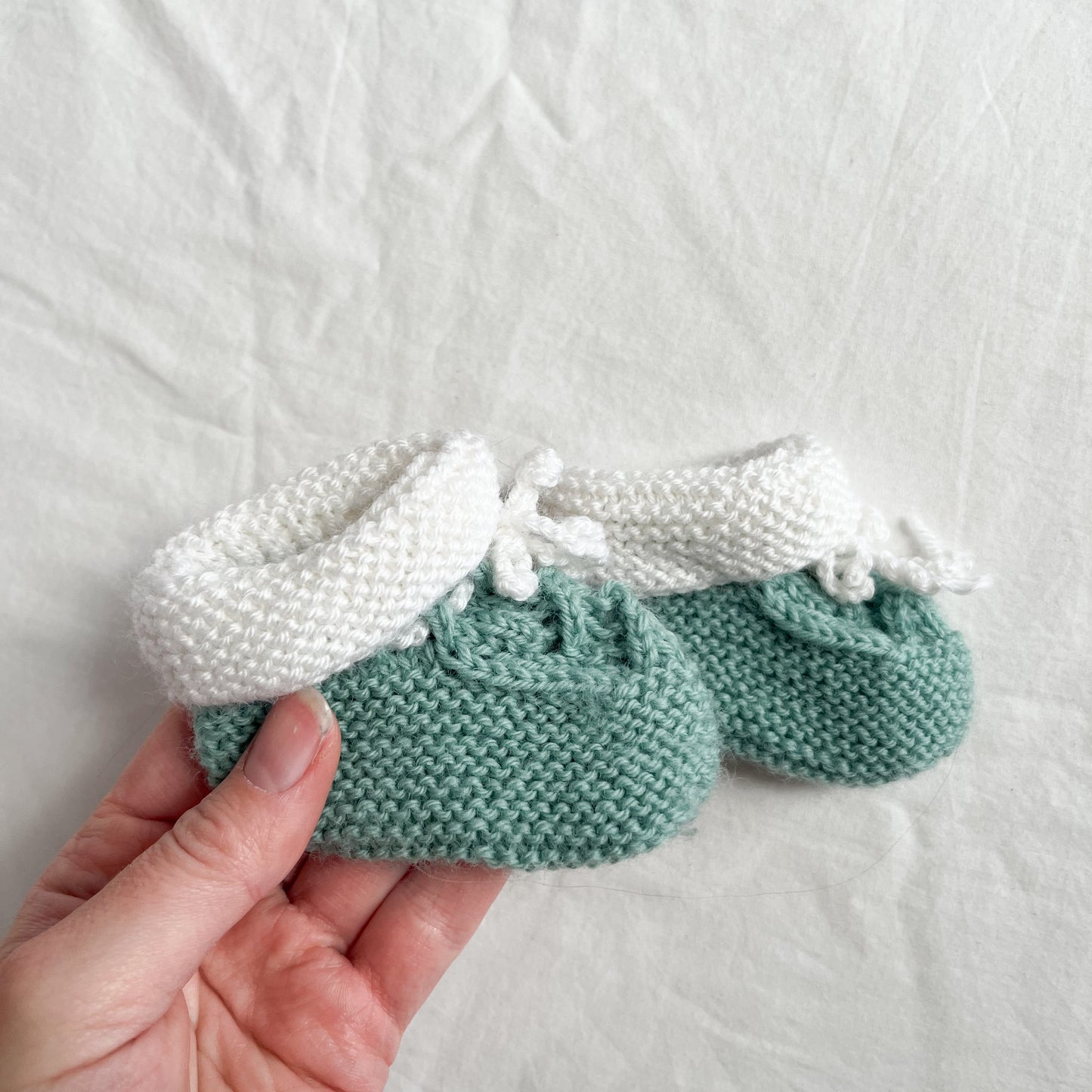 Hand knit booties, NB-3m