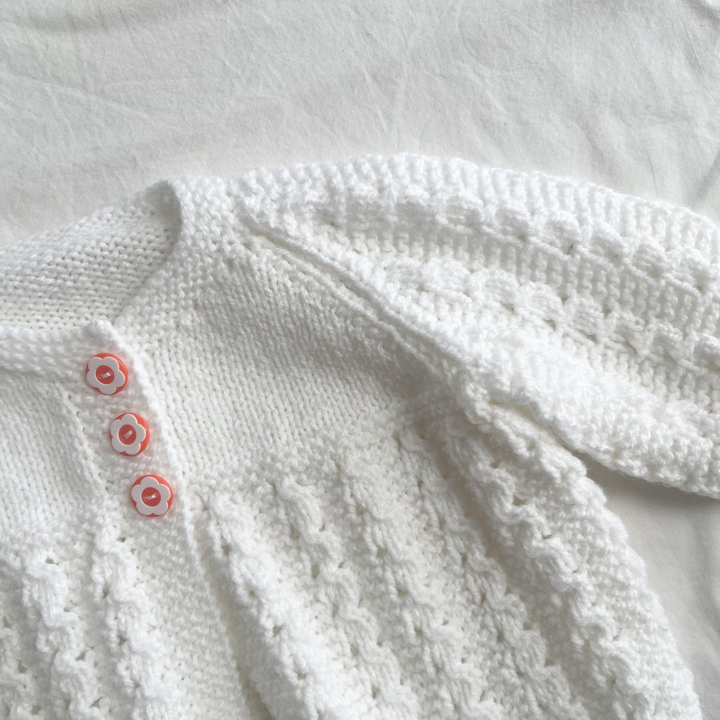 Hand knit cardi, aprox size 0-3m