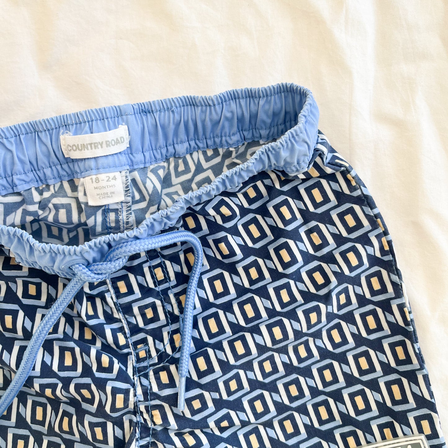 Country road shorts, size 2
