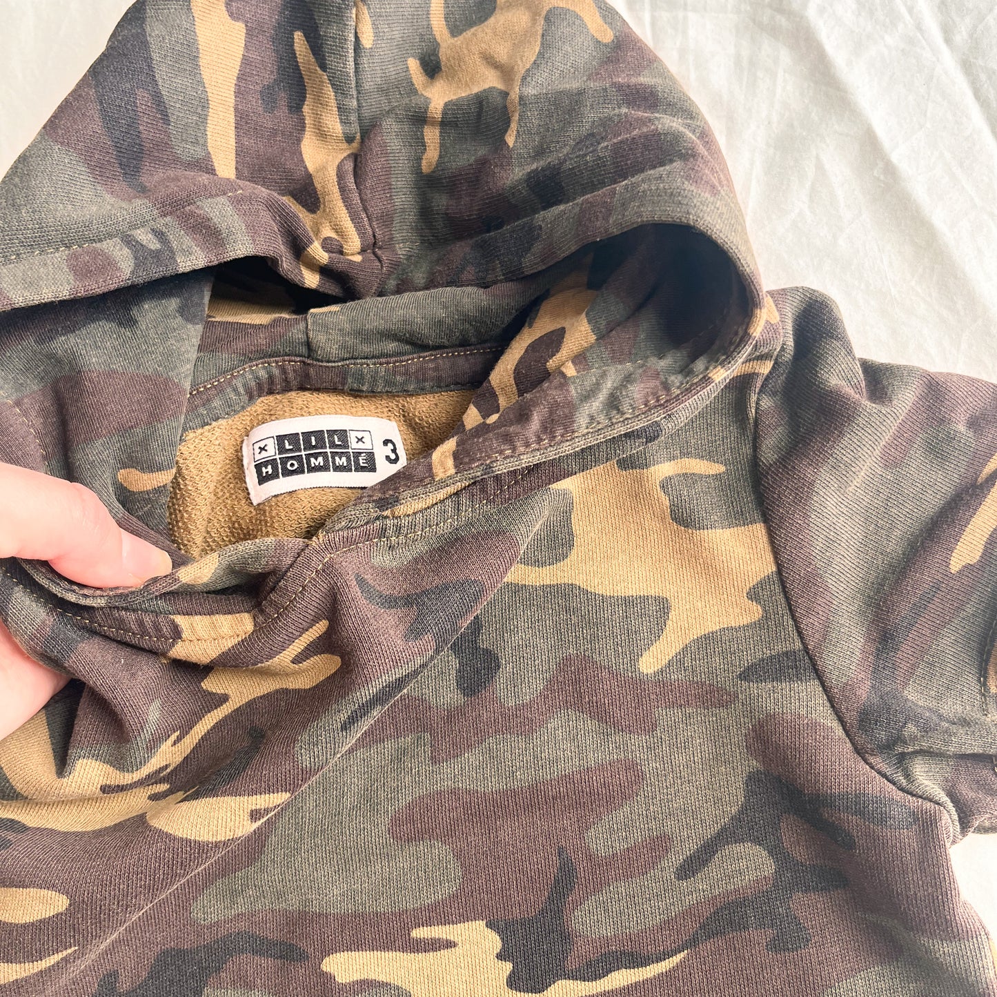 Lil Homme camo sleeveless sweater, size 3
