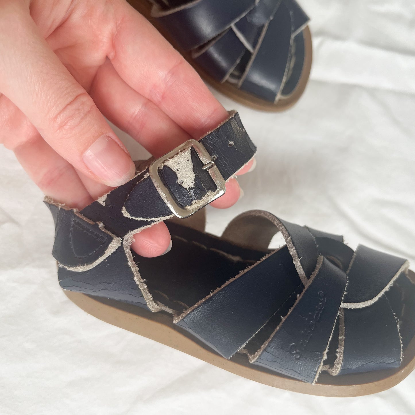 Saltwater sandals, size US 5