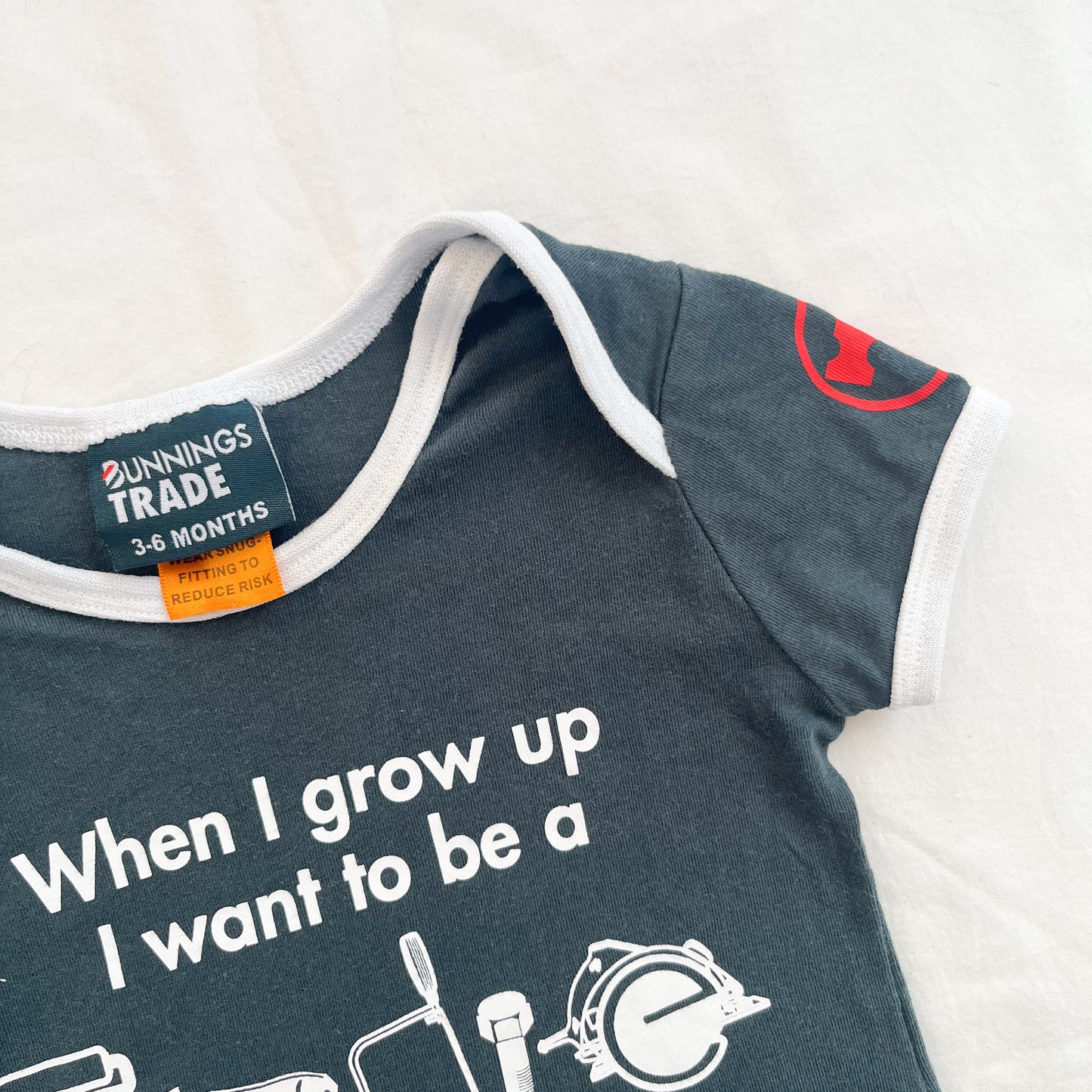 Bunnings bodysuit, 3-6m