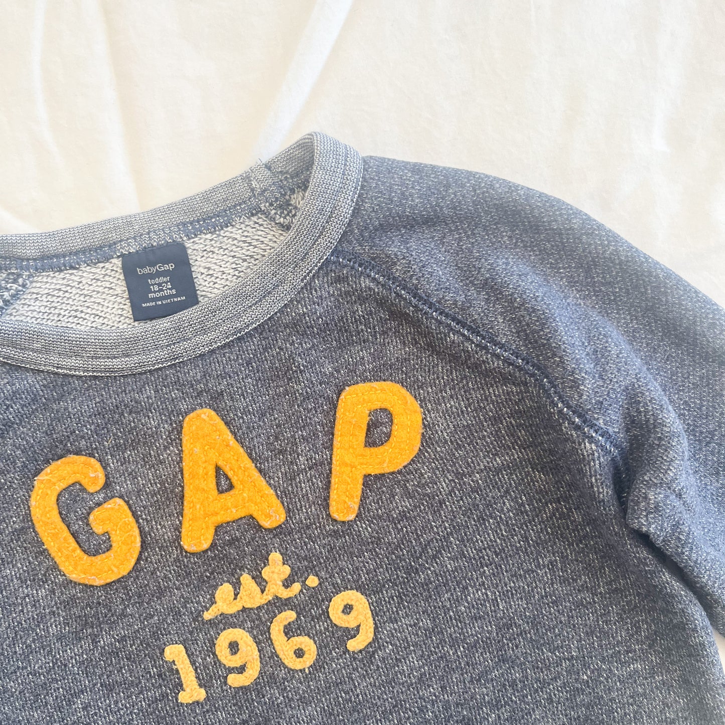 Gap sweater, size 2