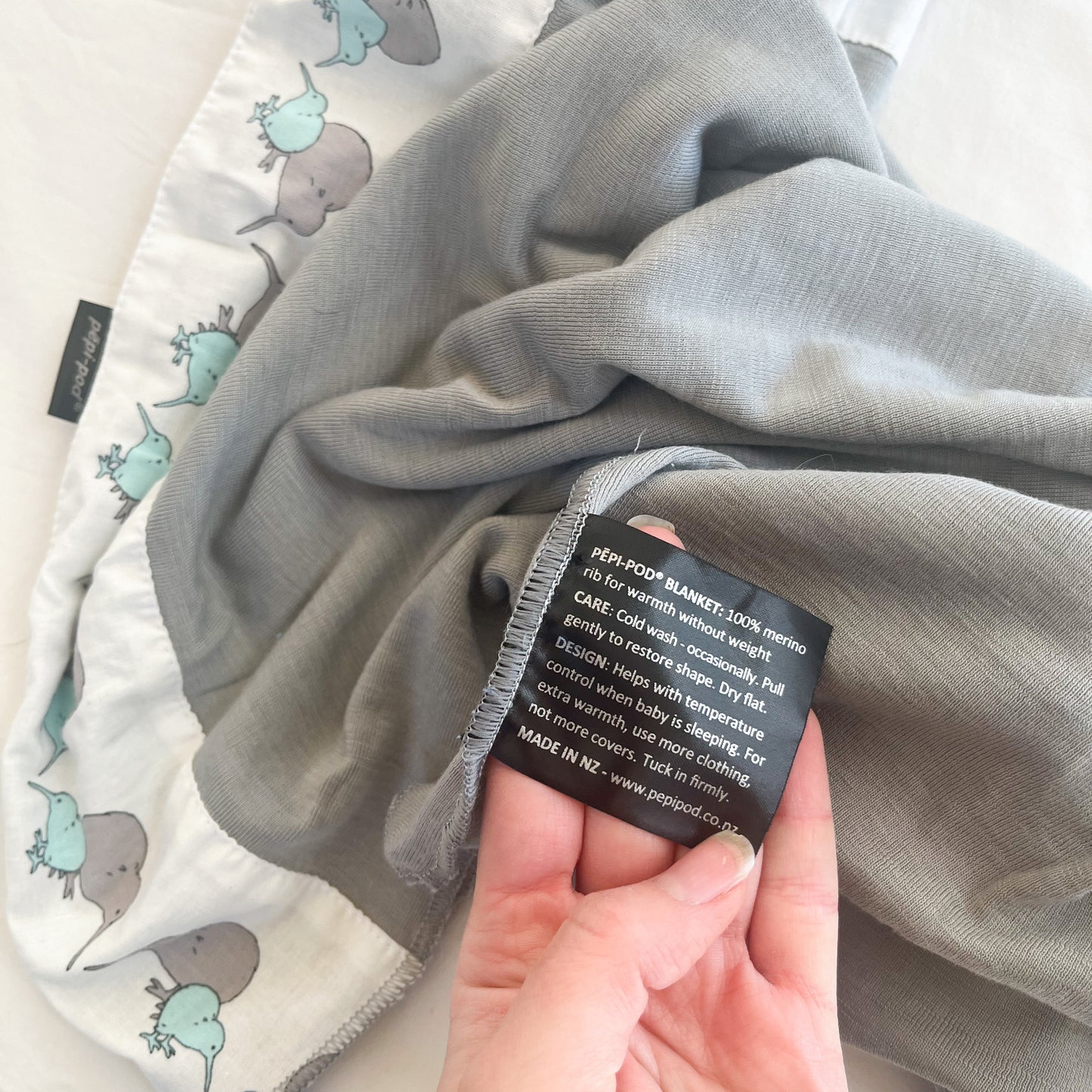 Pepi pod merino blanket