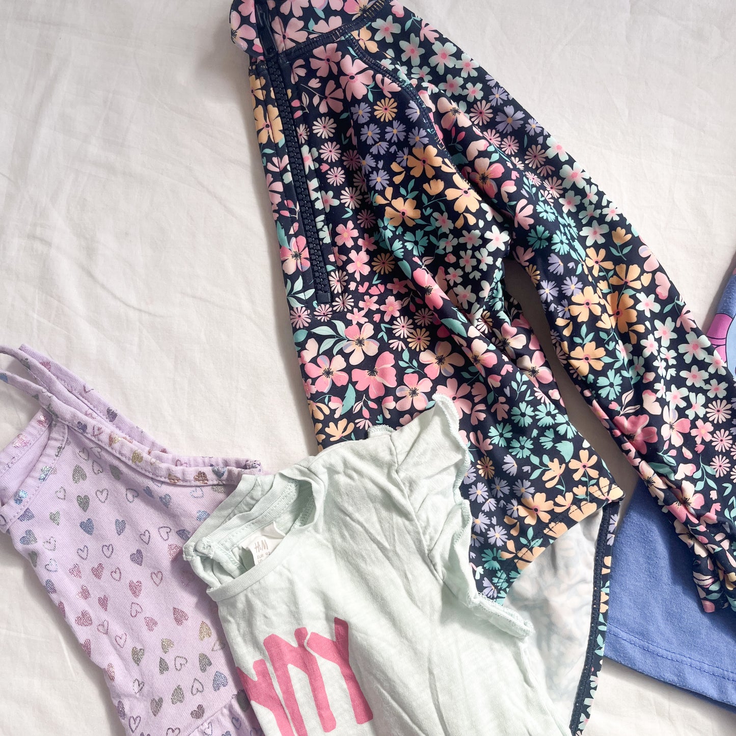 Girls bundle, size 2-3 (GUC-EUC)