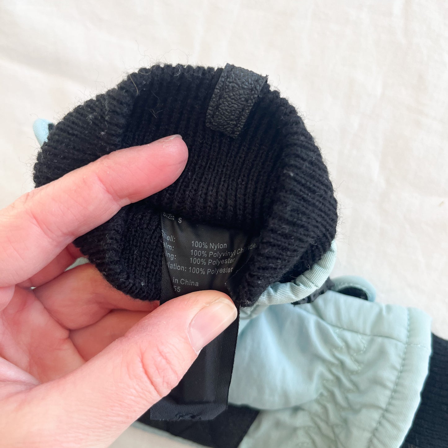 Kathmandu ski mits, size S