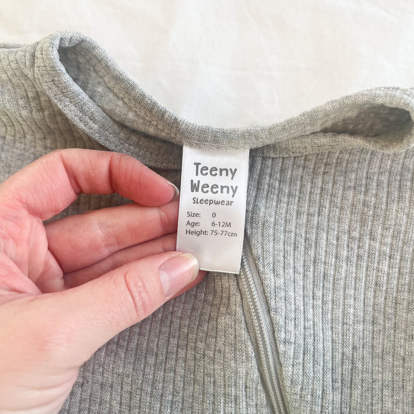 Teeny weeny growsuit, 6-12m