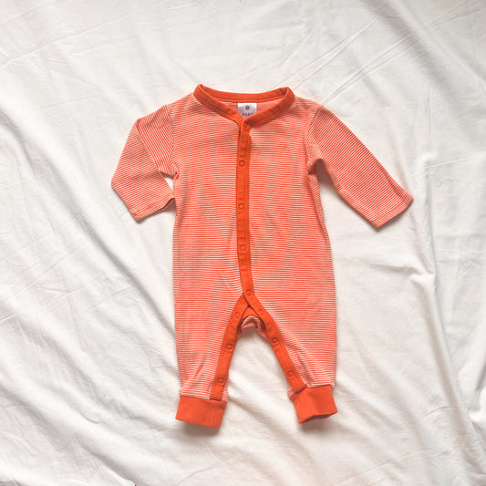 Target growsuit, NB