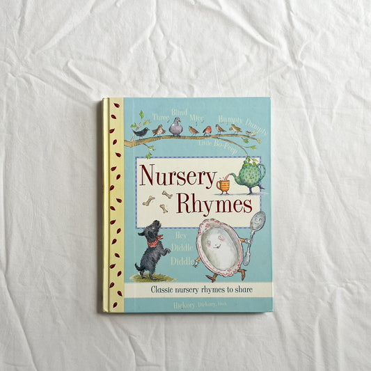 Nursery rhyme book, med-large