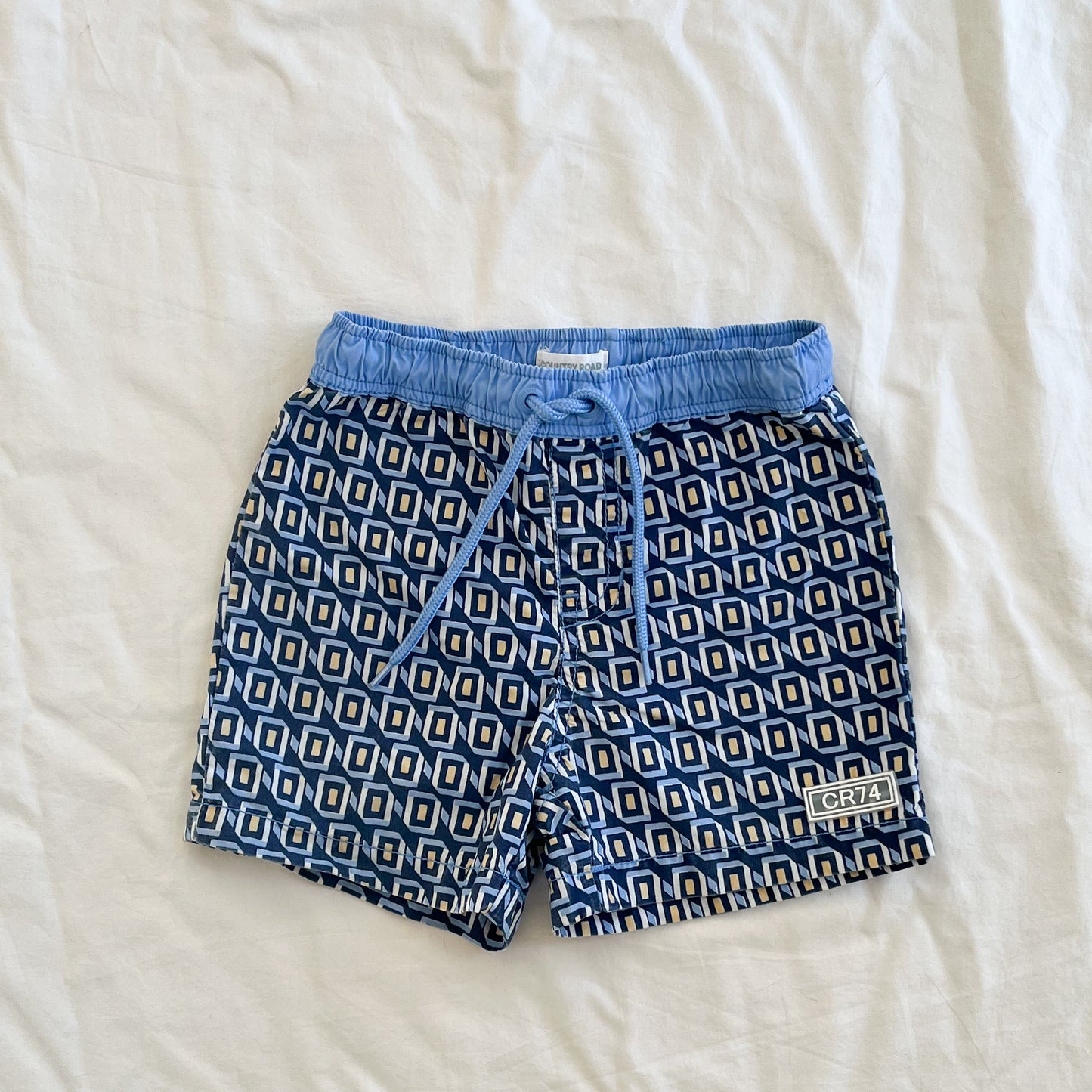 Country road shorts, size 2