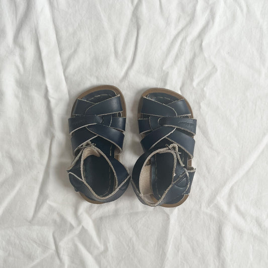 Saltwater sandals, size US 5