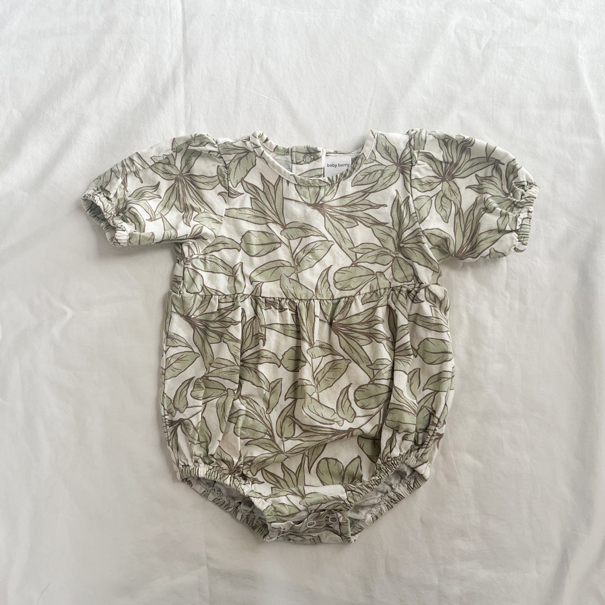 Baby berry romper, size 1