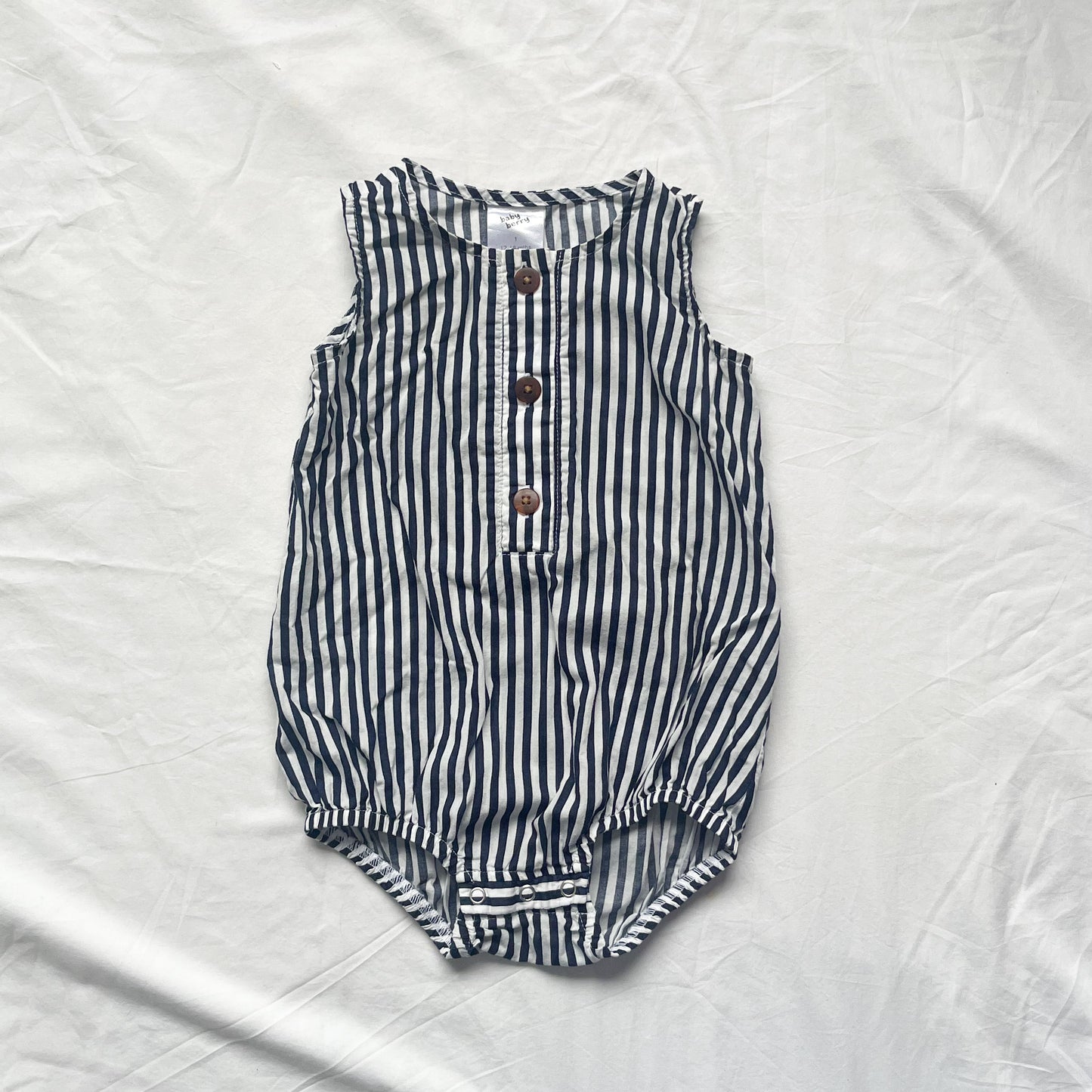 Baby berry romper, size 1