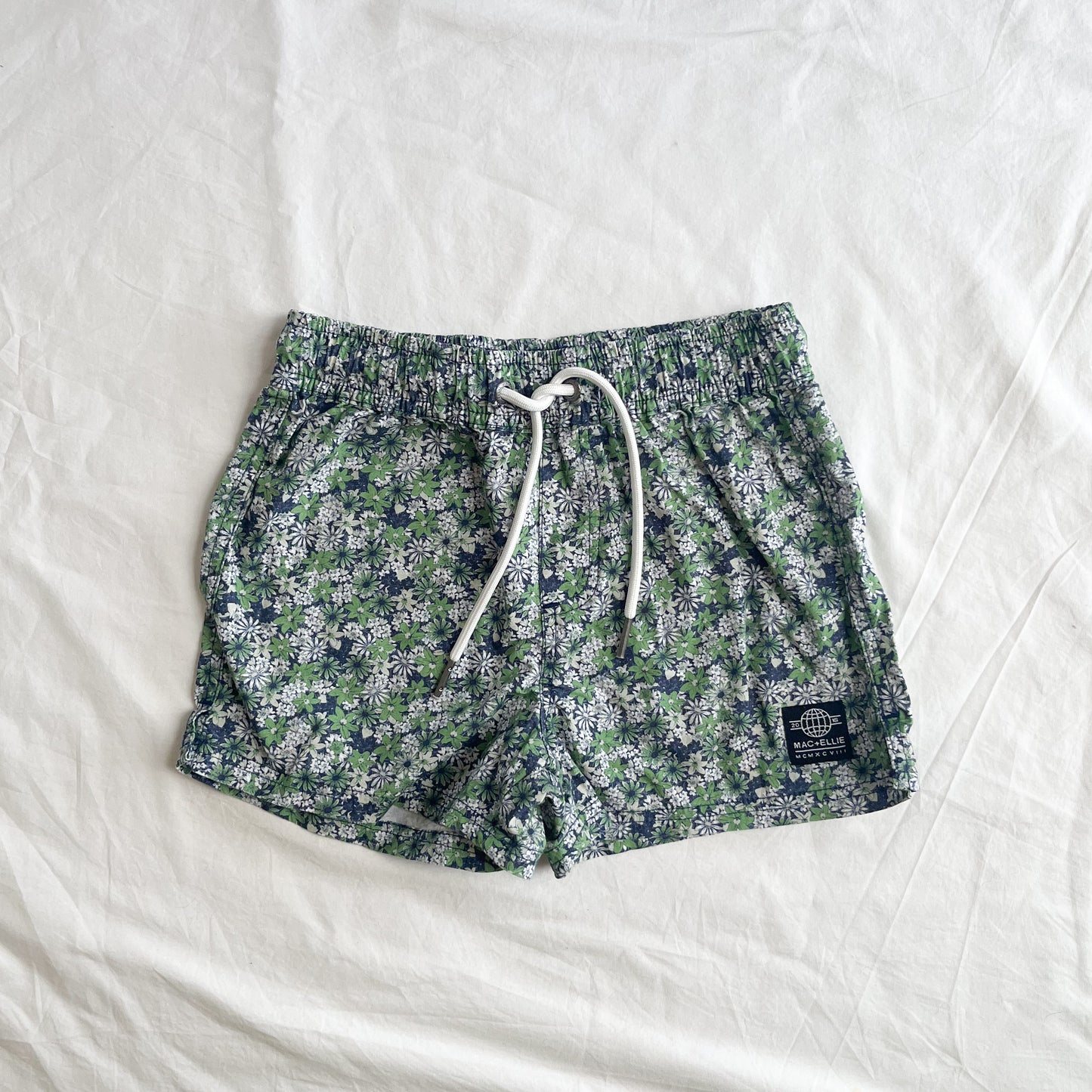 Mac & Ellie shorts, size 5