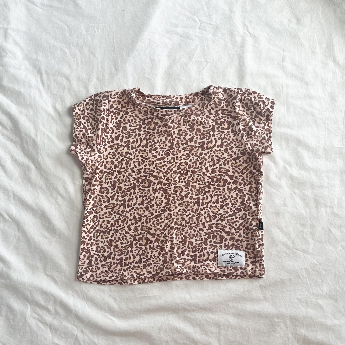 Hello stranger tee, size 1