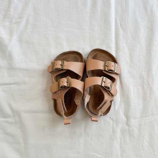 Tan sandals, US 4