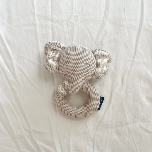 Living textiles rattle