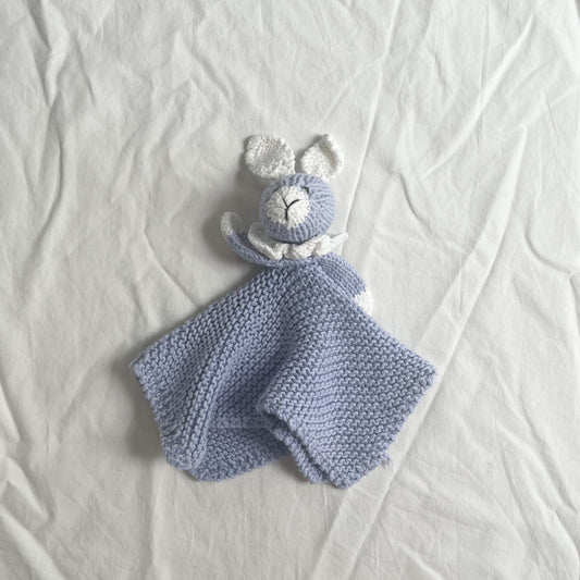 Knitted snuggly