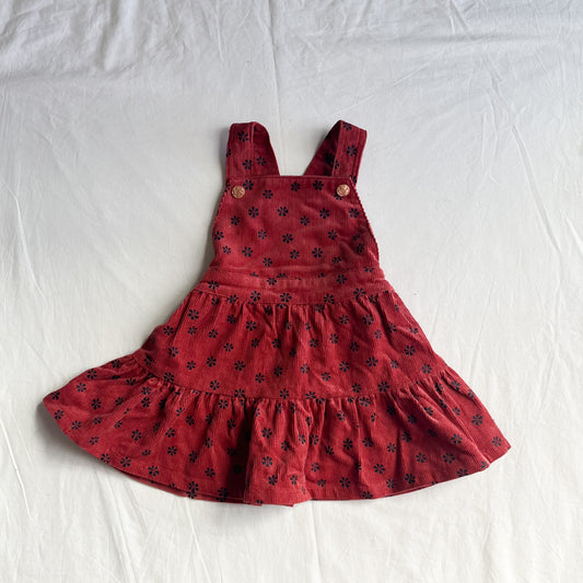 Teeny weeny pinny, 6-12m