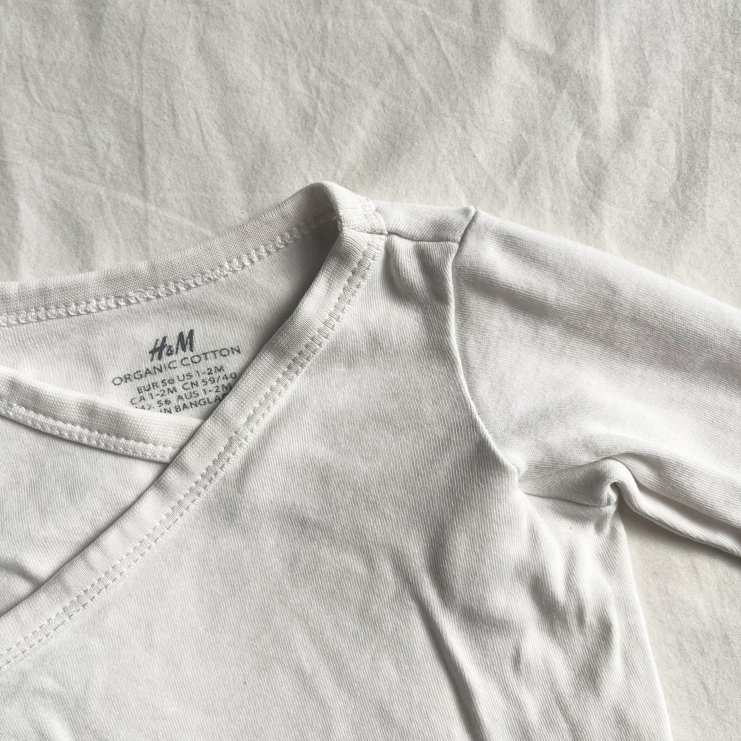 H&M bodysuit, NB