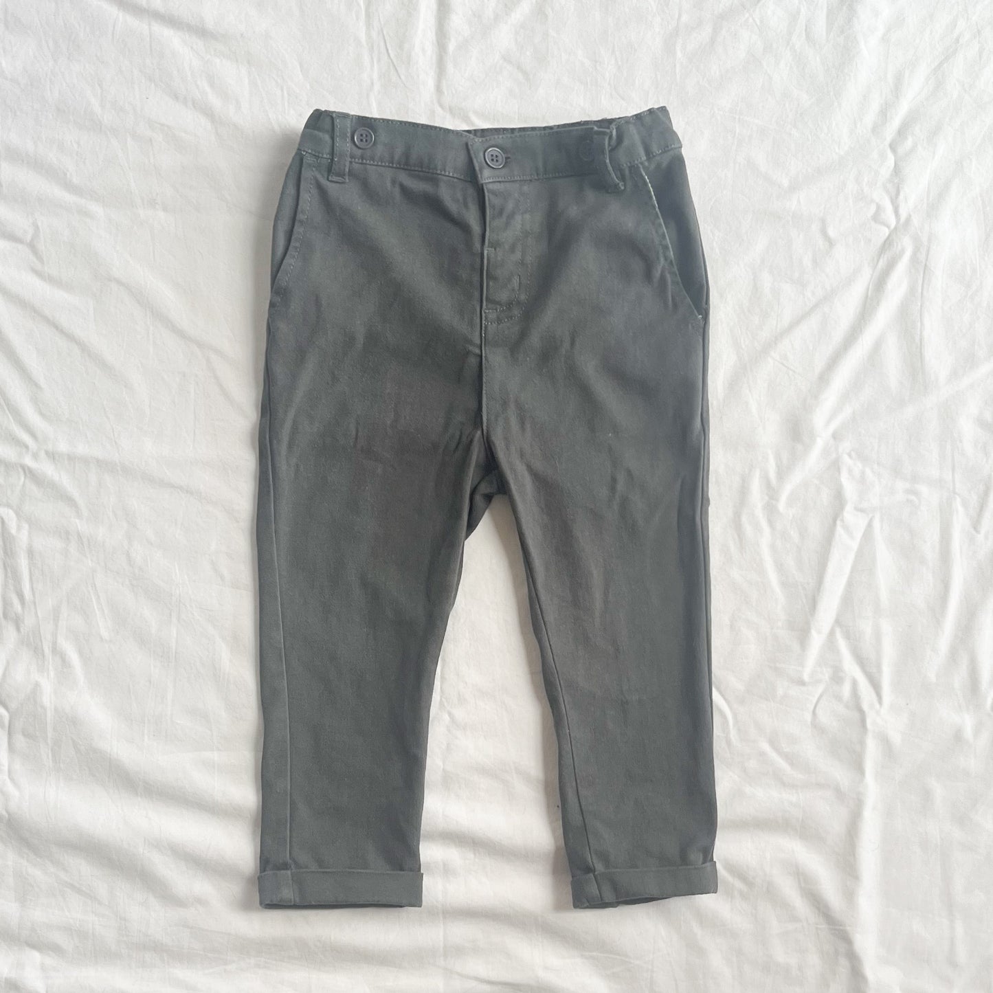 Teeny weeny pants, size 2