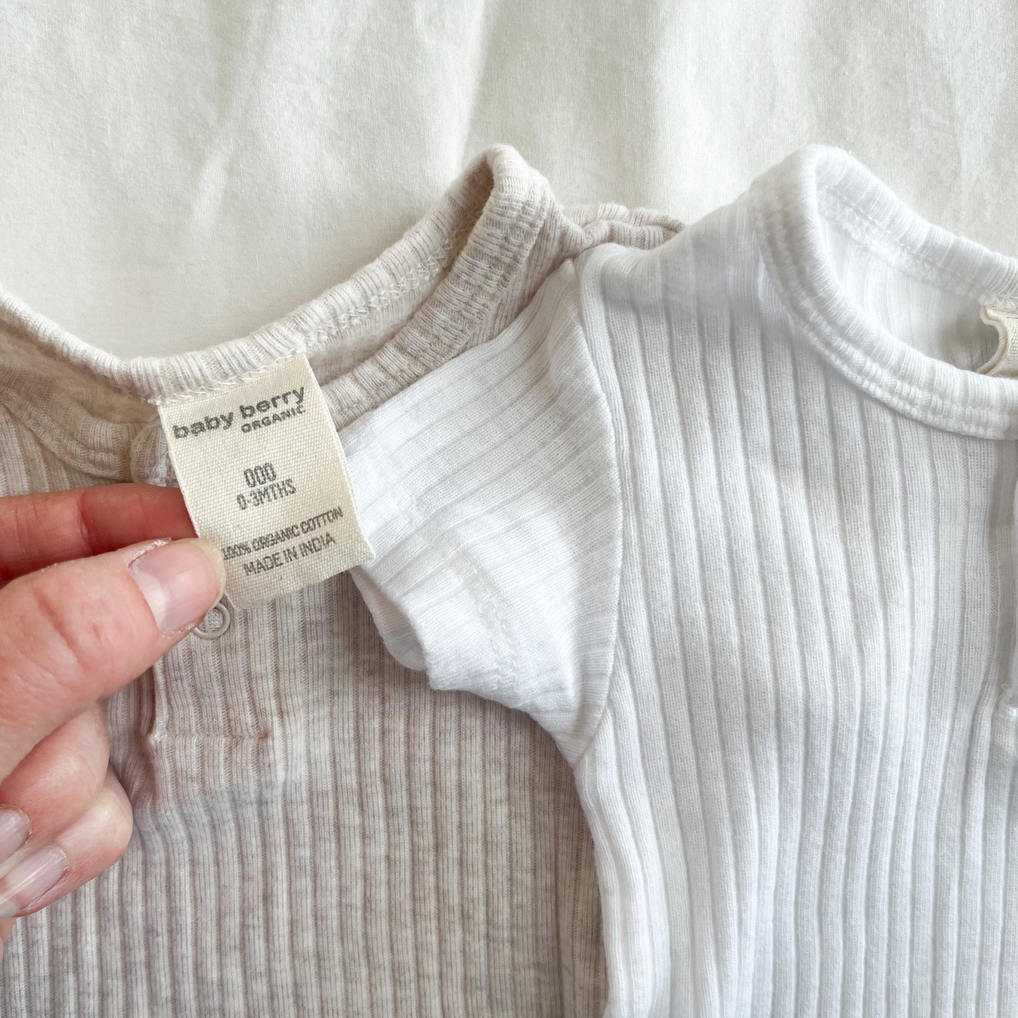 Baby berry organic bodysuits, 0-3m