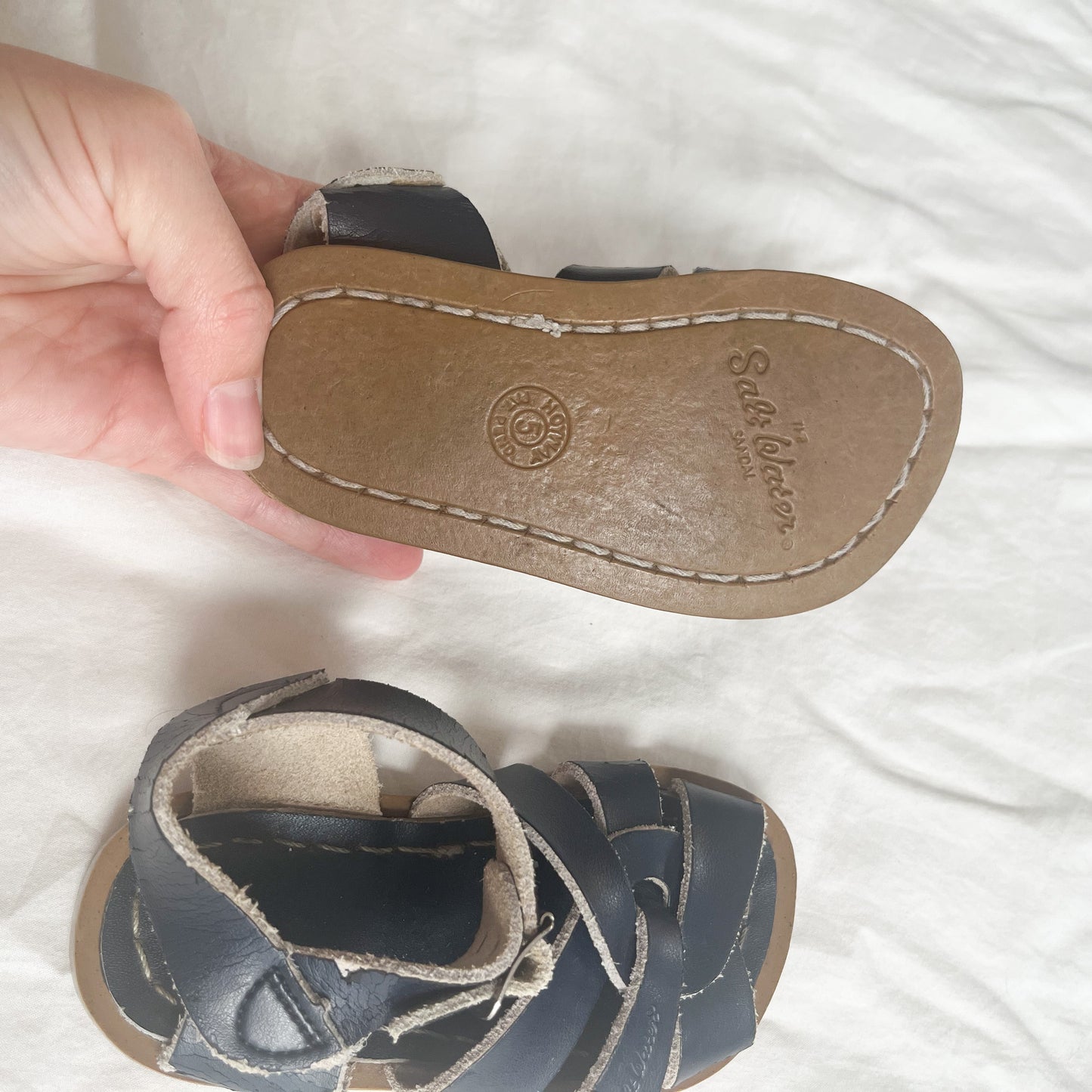 Saltwater sandals, size US 5