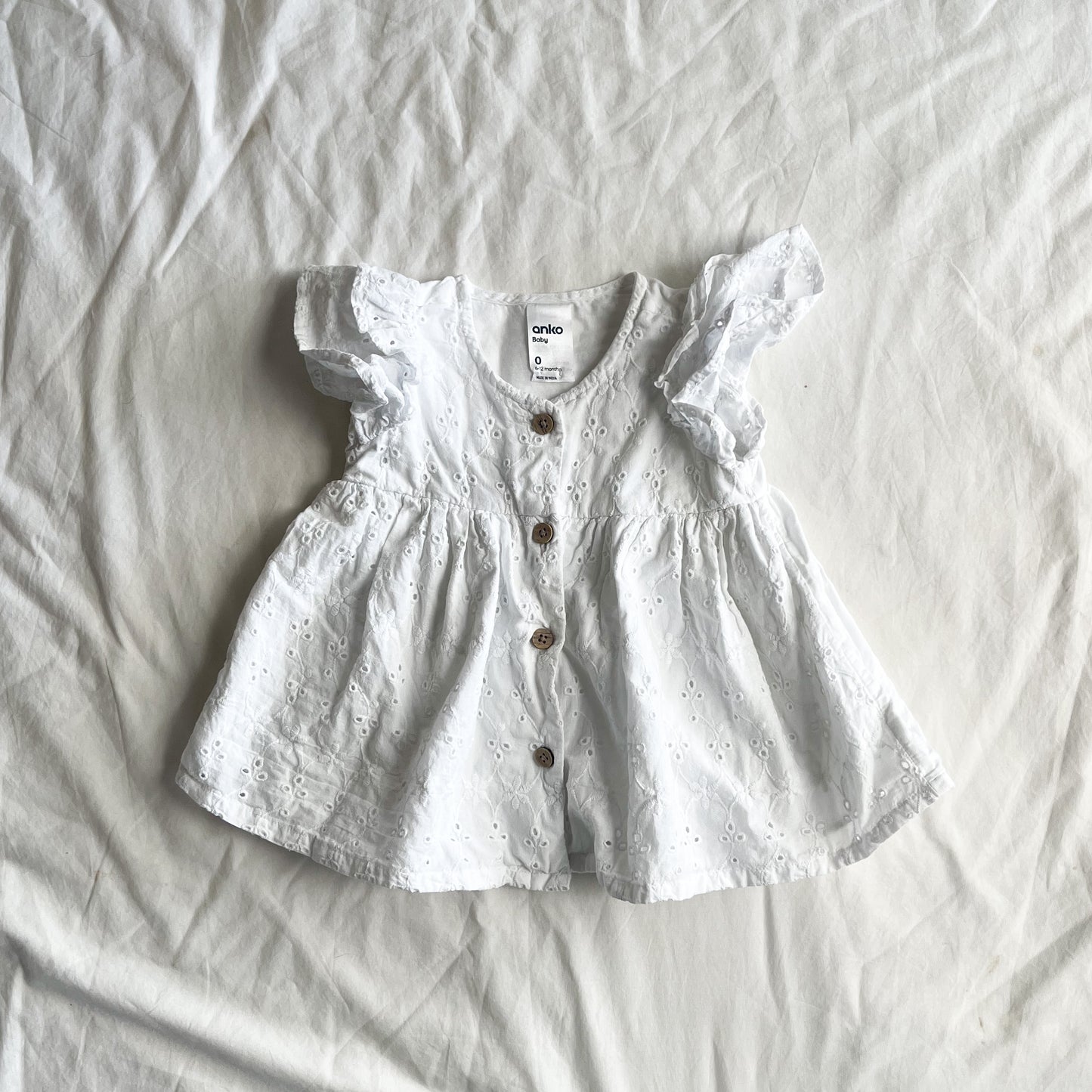White dress, 6-12m