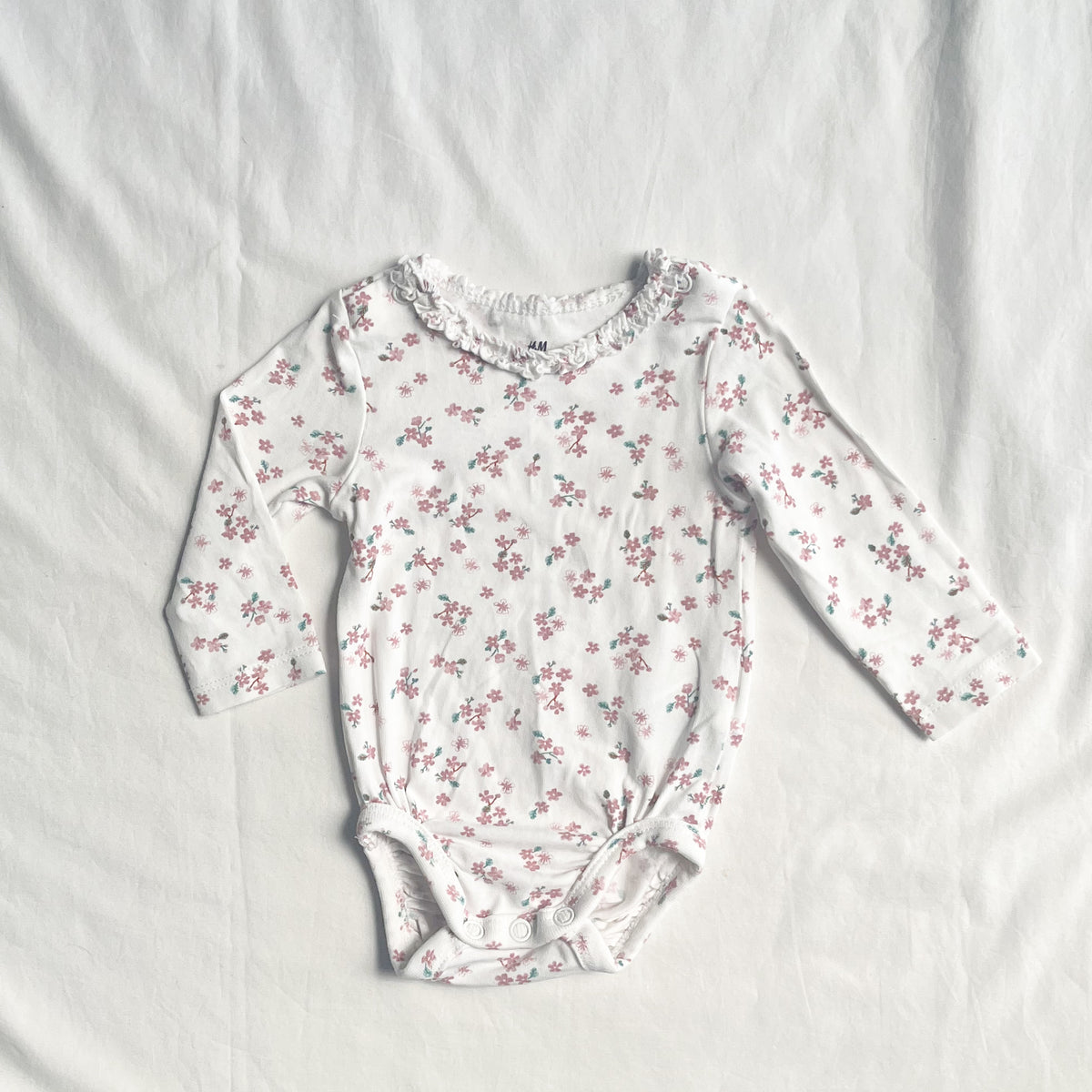 H&M bodysuit, NB