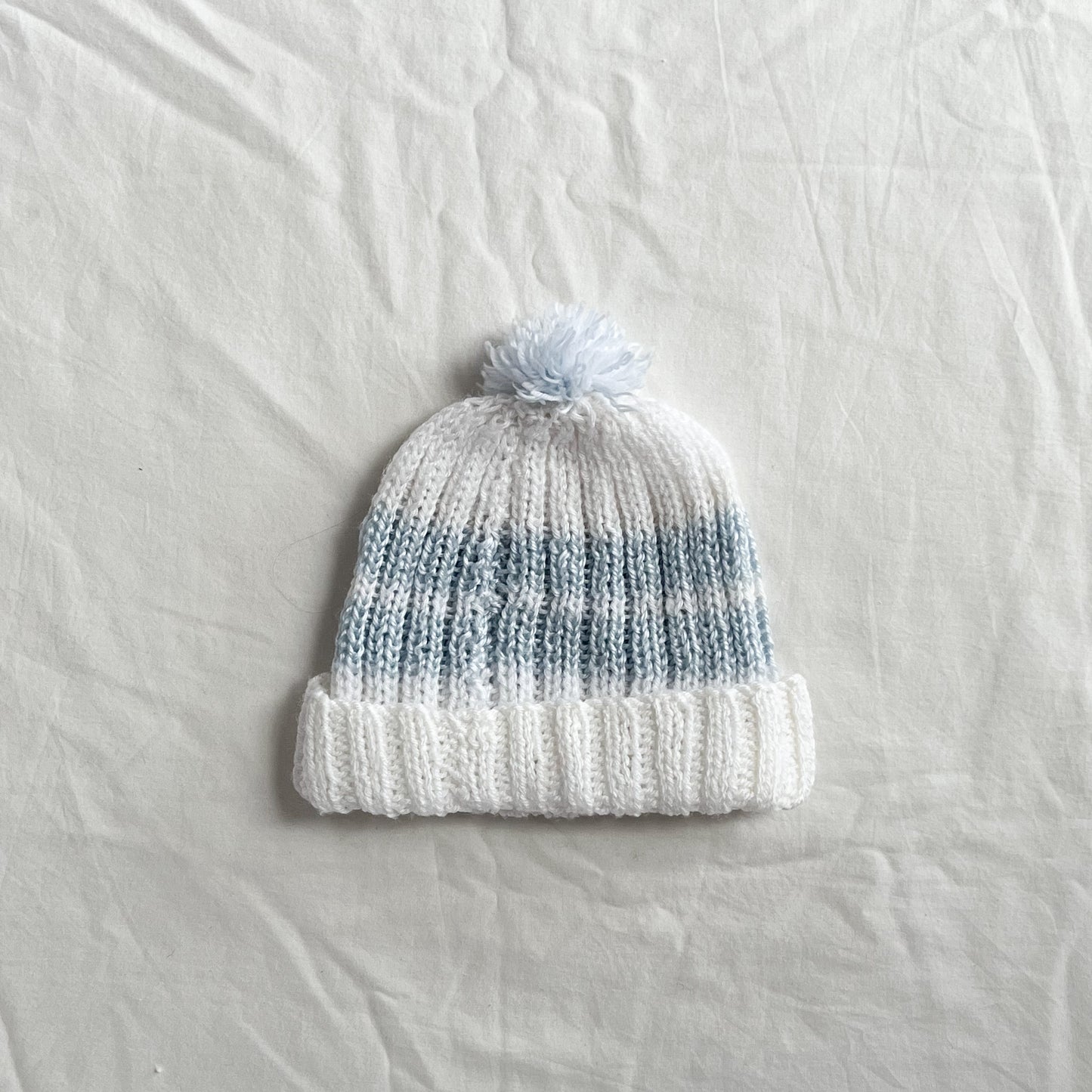 Hand knit beanie, aprox size 0-1