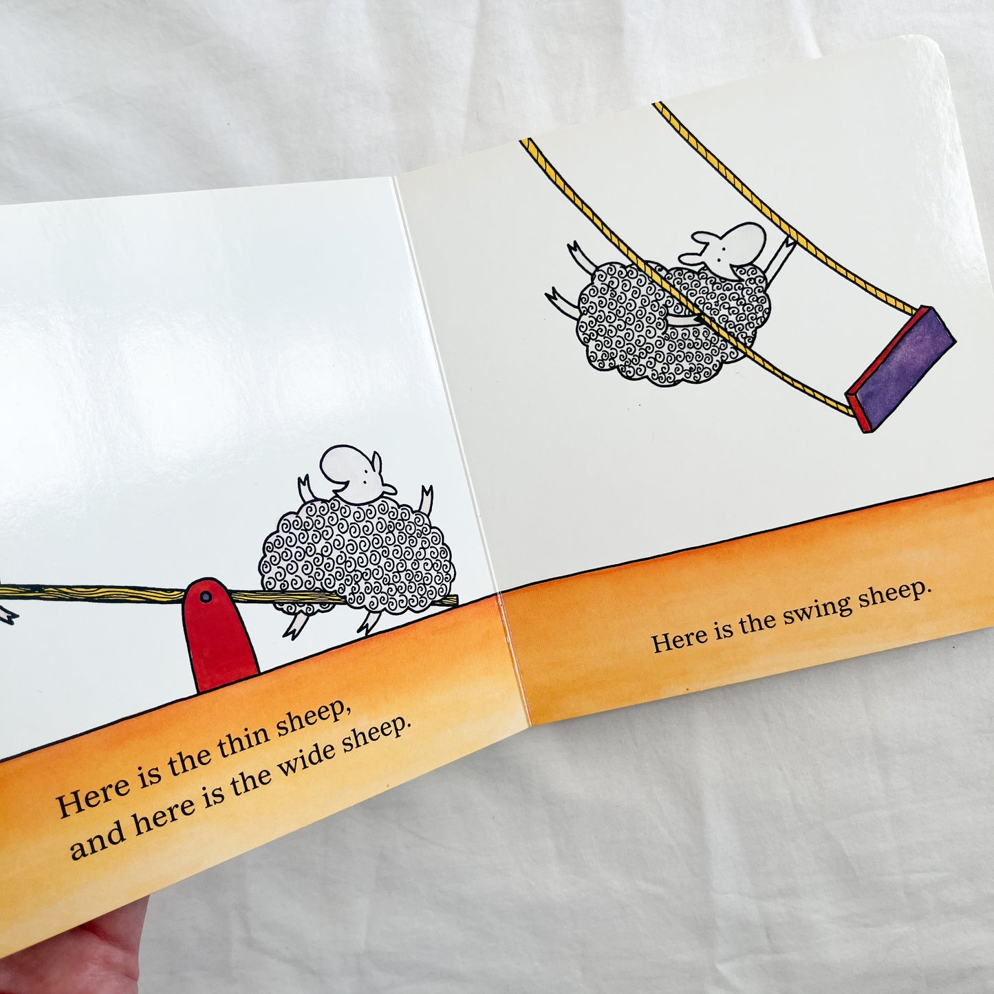 Green sheep book, small-med