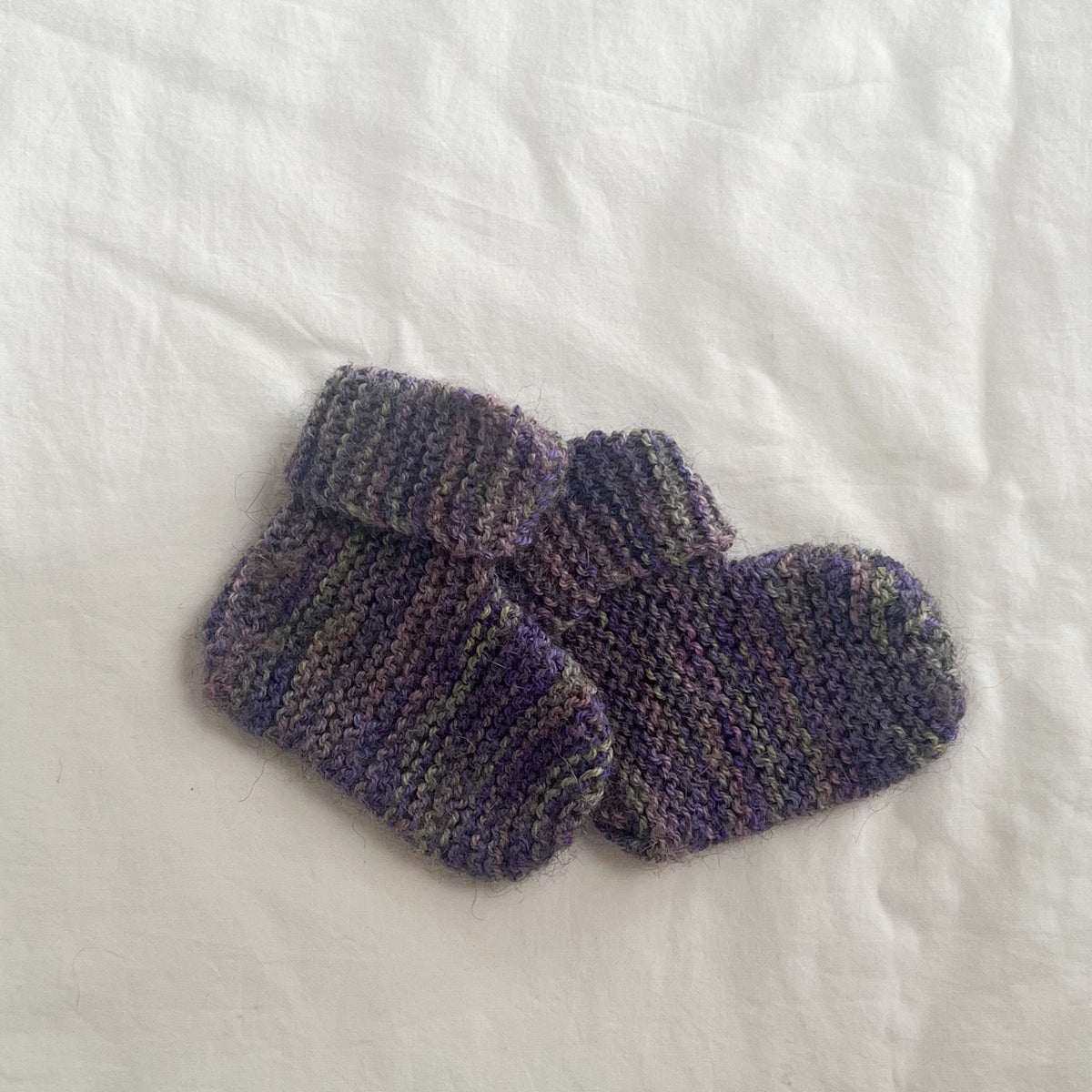 Hand knit booties, aprox 6m