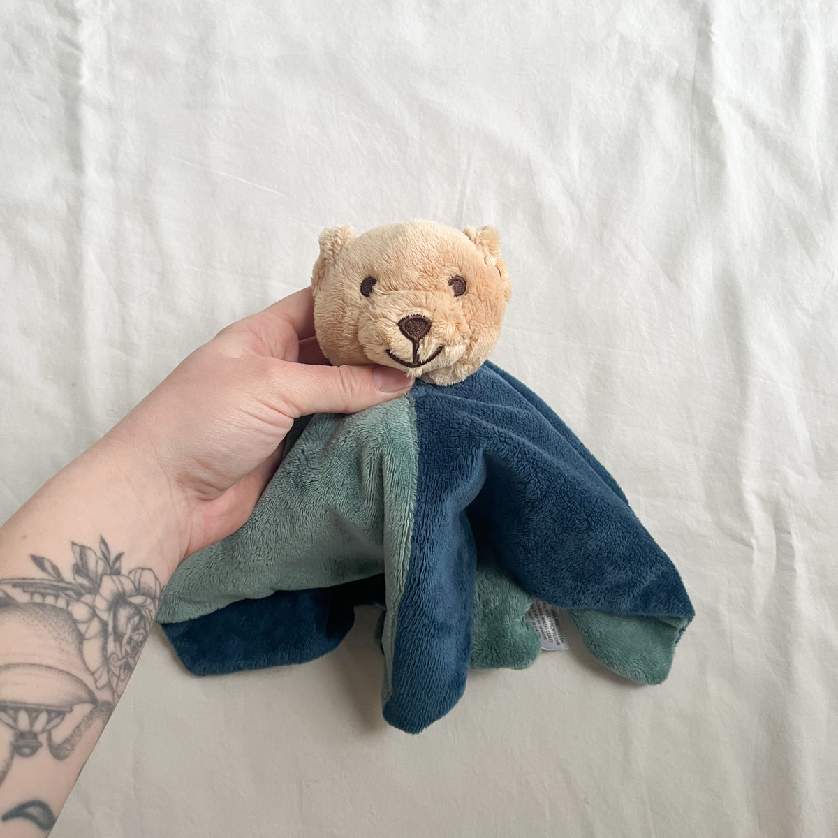 Hi hop snuggly
