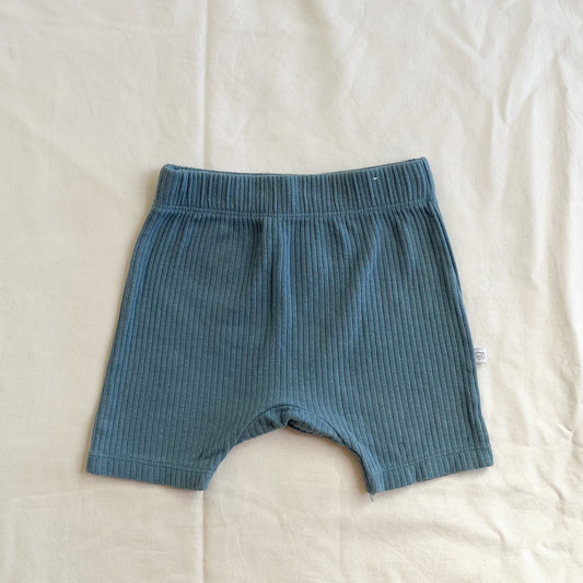 Teeny weeny shorts, 6-12m
