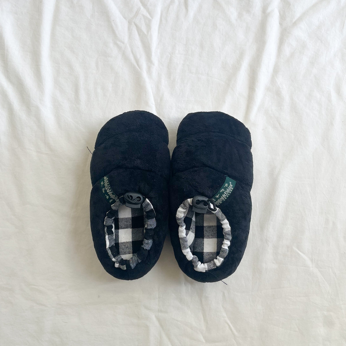 Hunting and fishing slippers, aprox size 4-5yrs (aprox EU30)