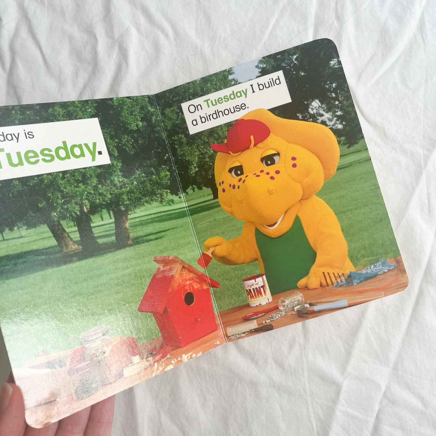 Barney board book, small-med