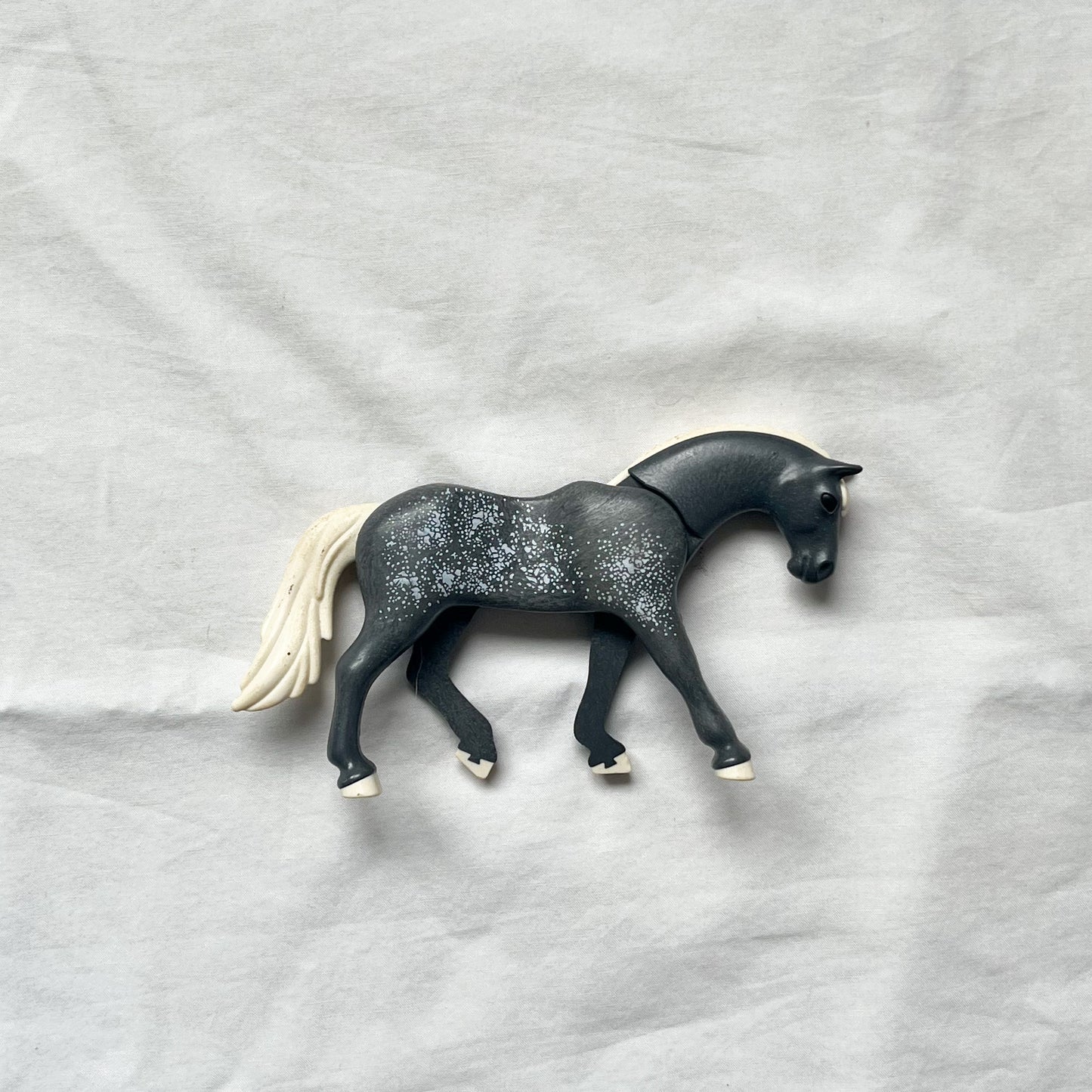 Play mobil horse toy