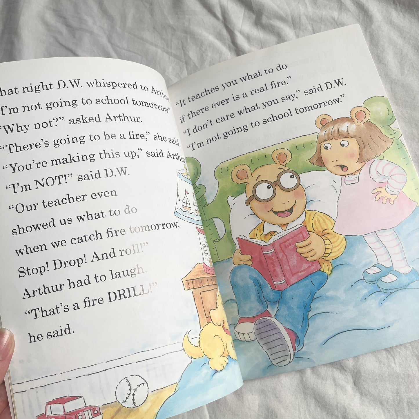 Vintage Arthur book, medium