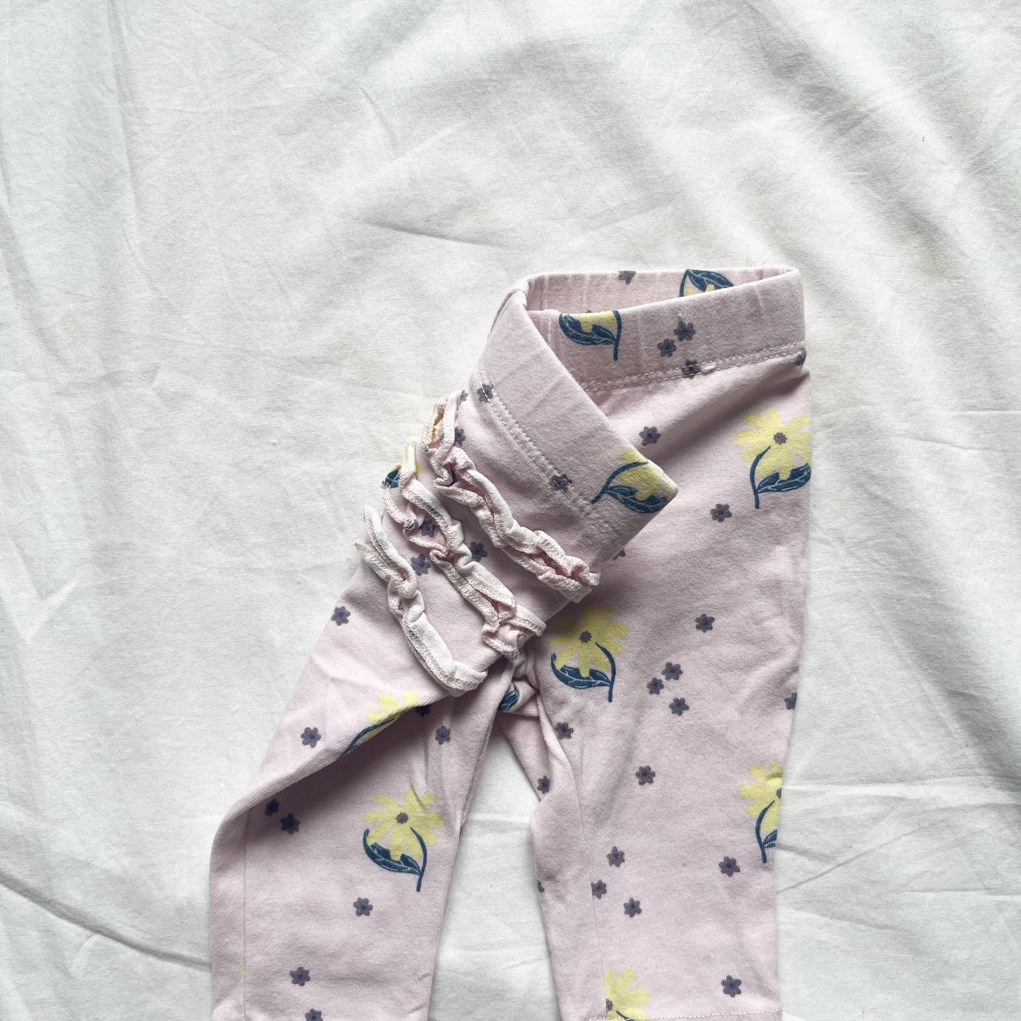 Cotton on baby pants, NB