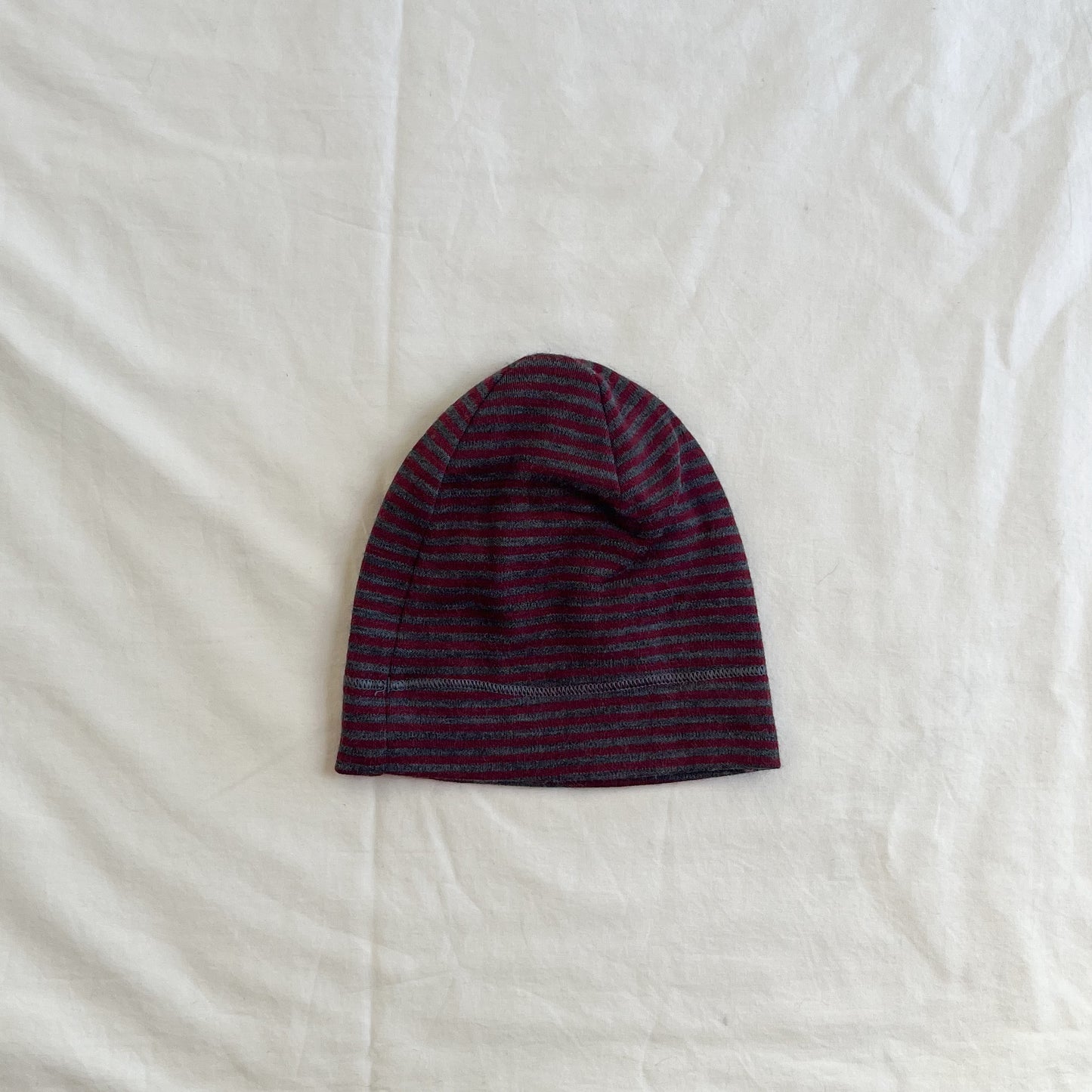 Ricochet merino beanie, size s/m (aprox 0-12m)