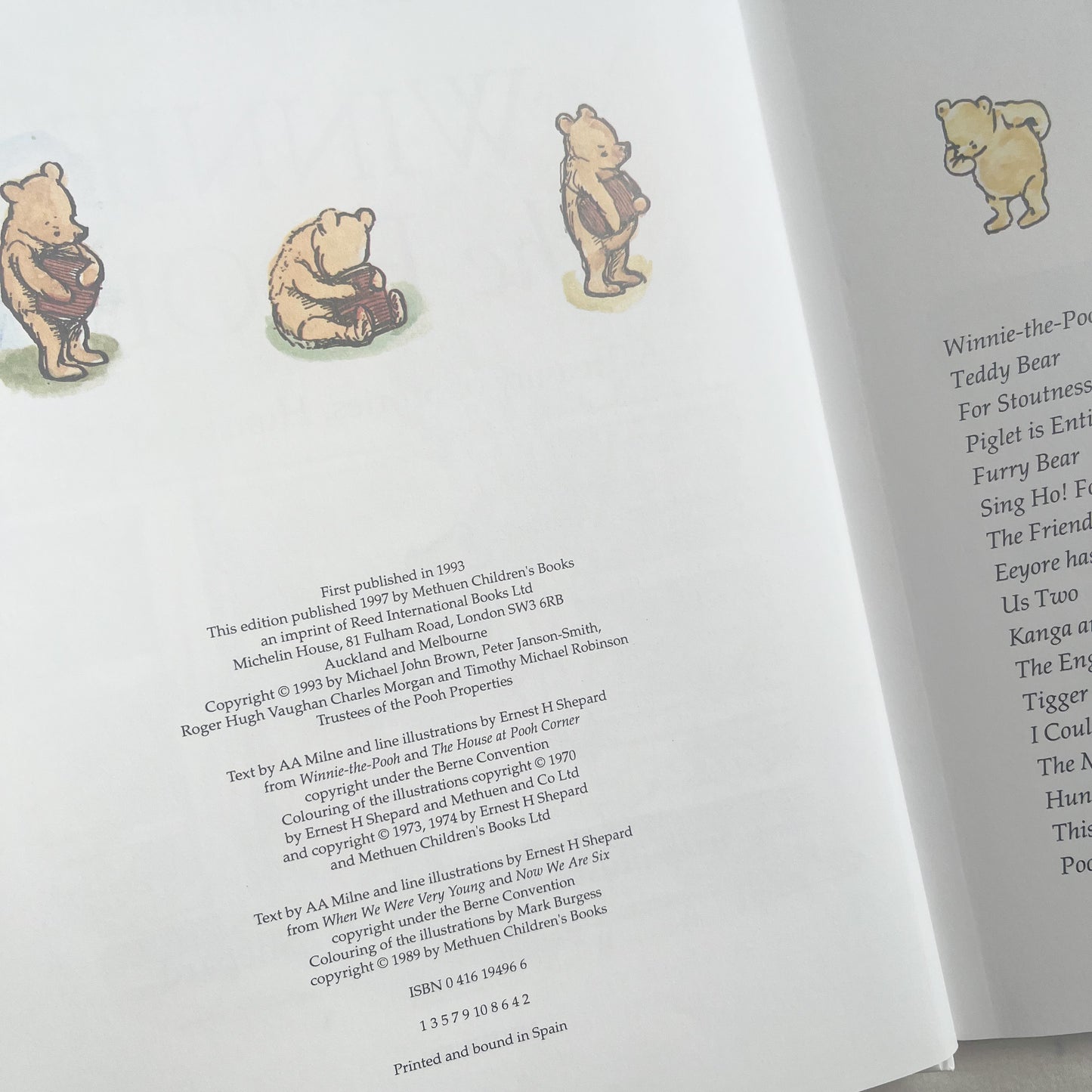 90s Winnie the Pooh book, large