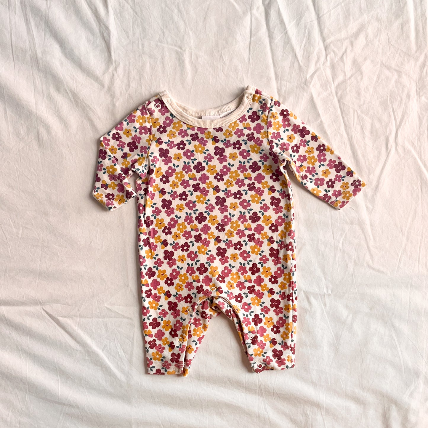 Cotton on growsuit, NB