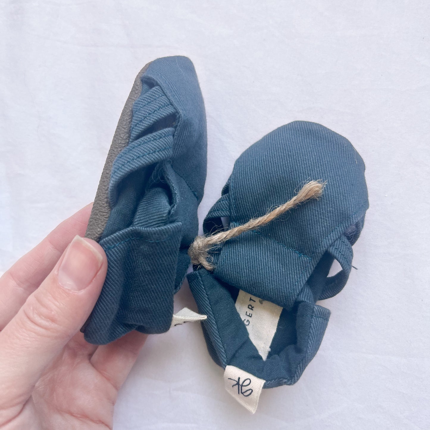 Gertrude & the king shoes, size 3