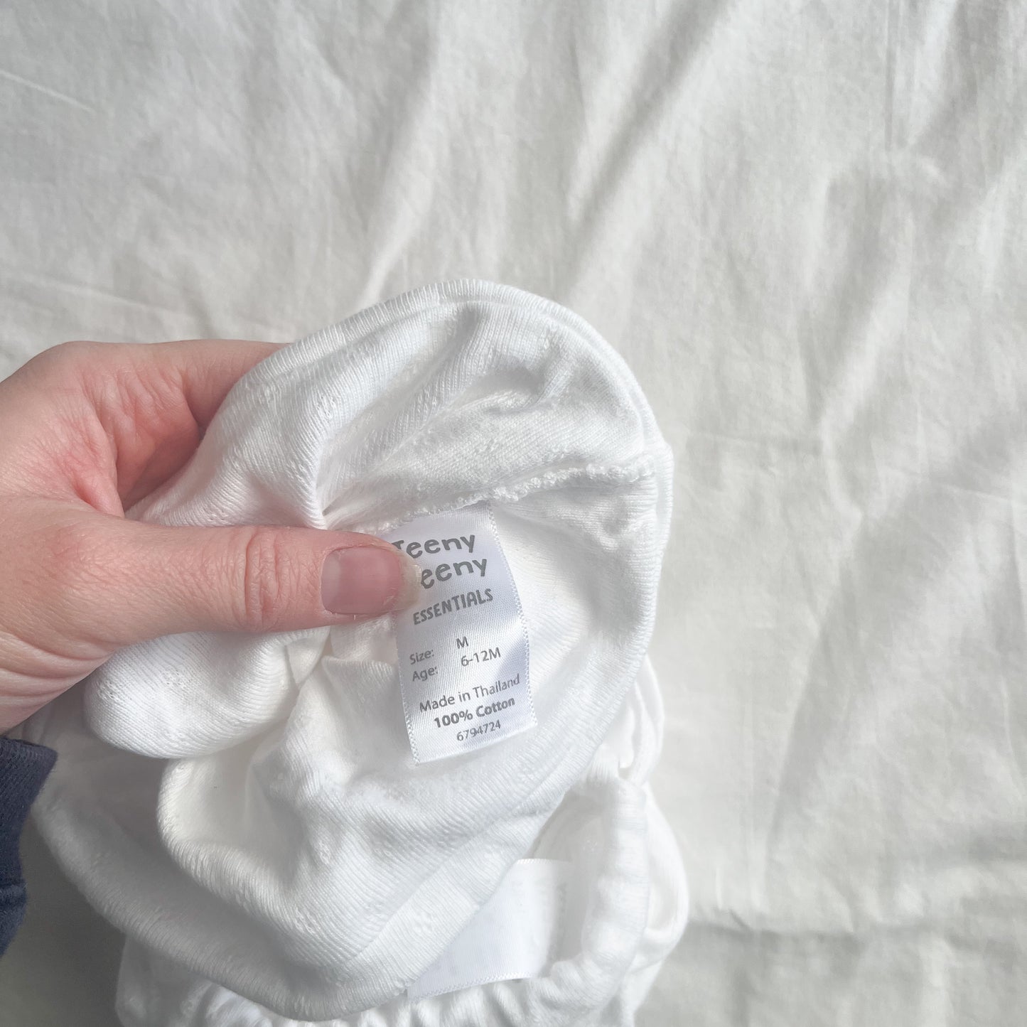 Teeny weeny accessories (beanie, booties, mittens), 6-12m