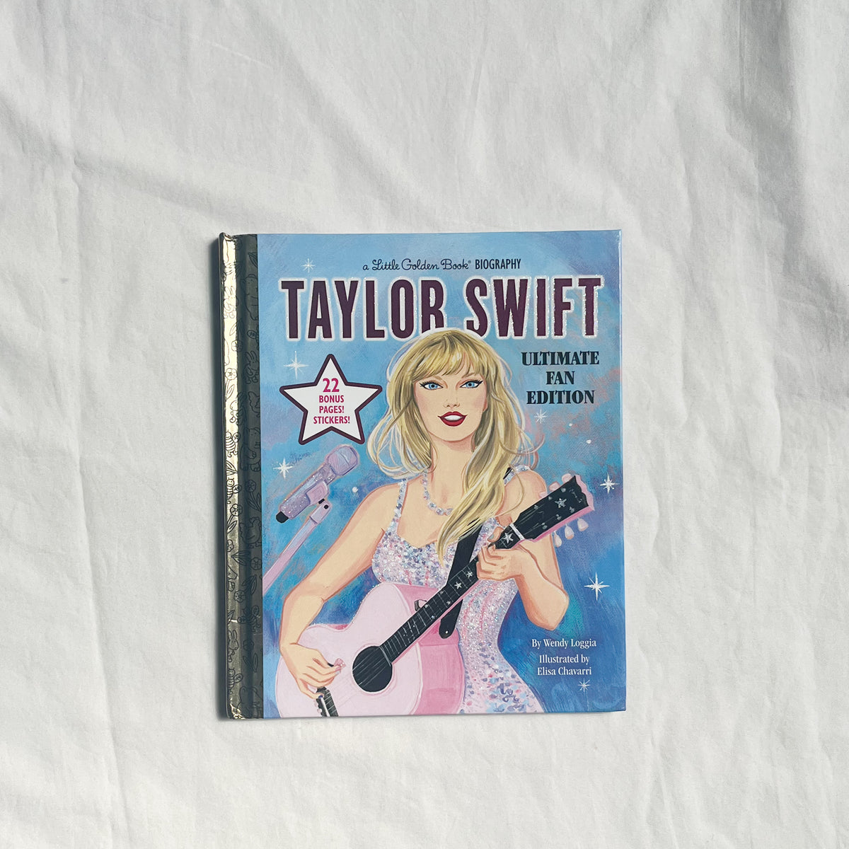 Taylor swift book, medium