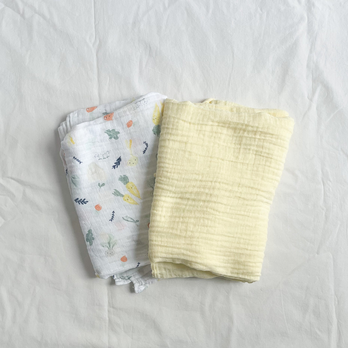 Muslin swaddles x2