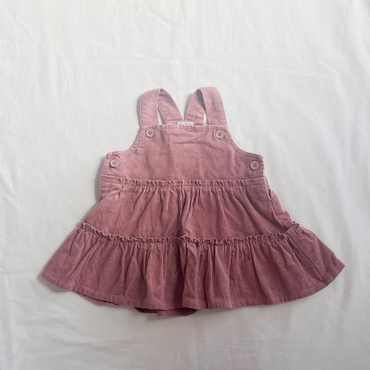 Teeny weeny pinny, 3-6m
