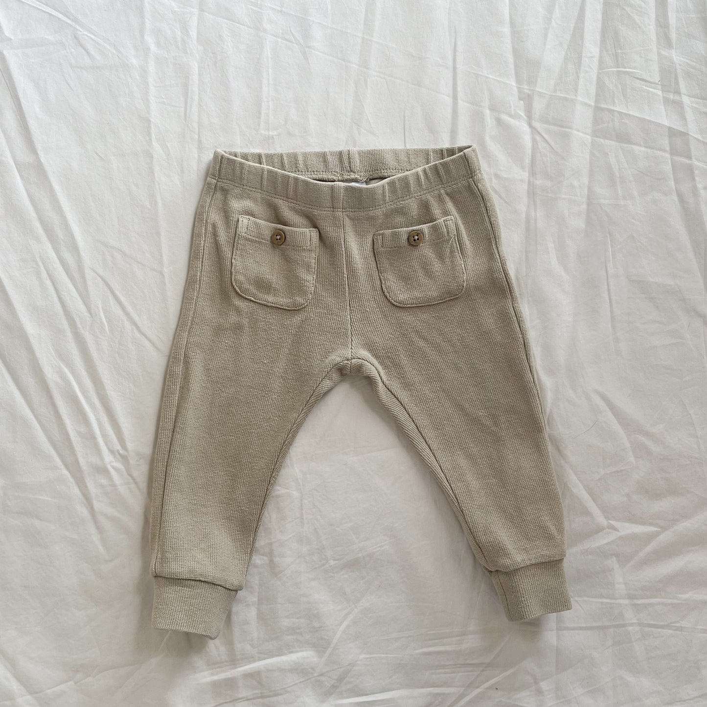 Soft green pant, 6-12m