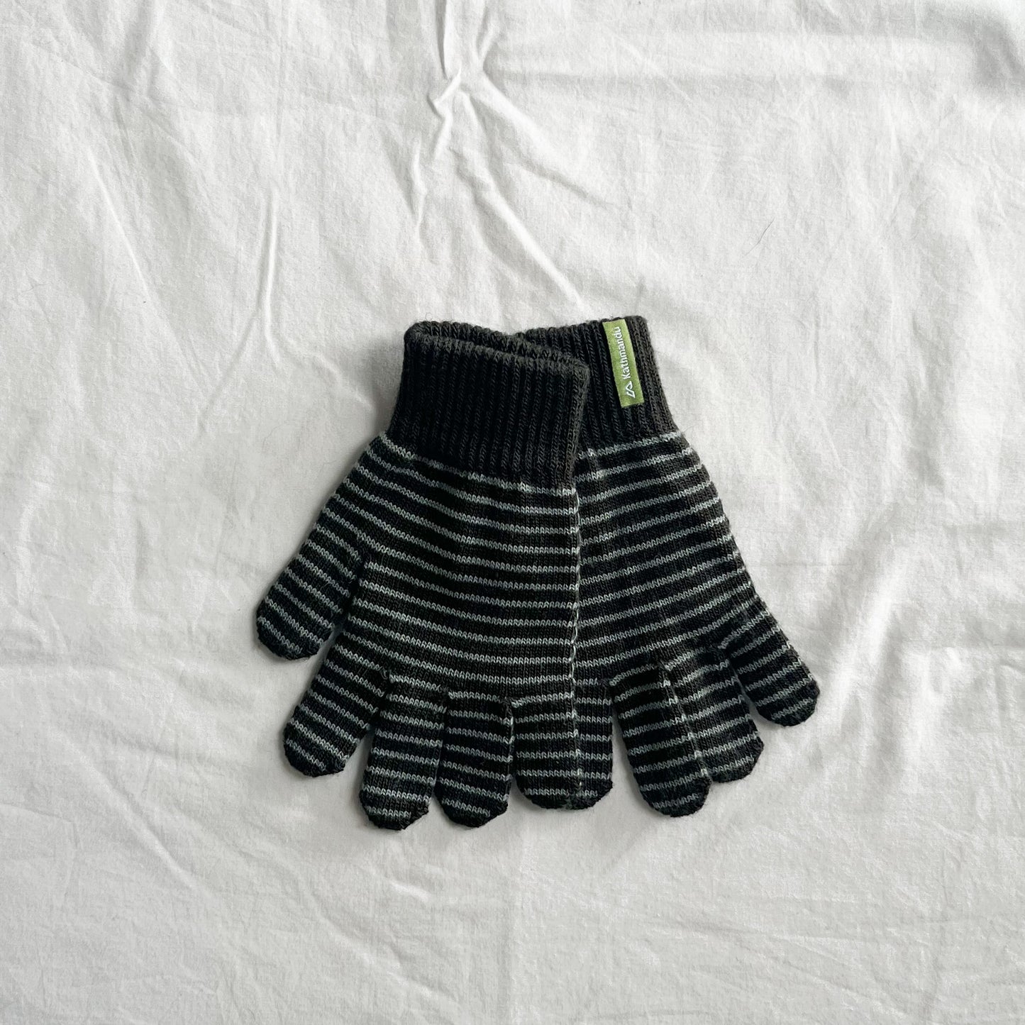 Kathmandu gloves, size S/M (size 4-8)